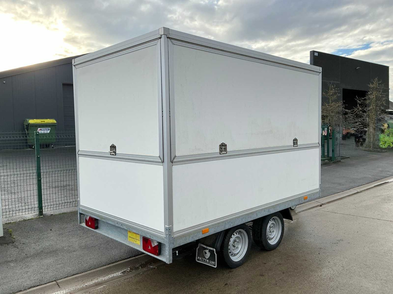 2023 HAPERT SAPPHIRE FOOD TRUCK - Anhänger: das Bild 5 2023 HAPERT SAPPHIRE FOOD TRUCK - Anhänger: das Bild 5