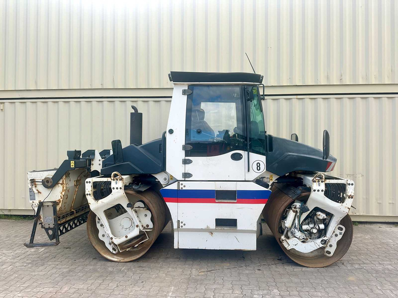 Bomag BW154AP-4 AM mit Streuer - Straßenwalze: das Bild 5 Bomag BW154AP-4 AM mit Streuer - Straßenwalze: das Bild 5