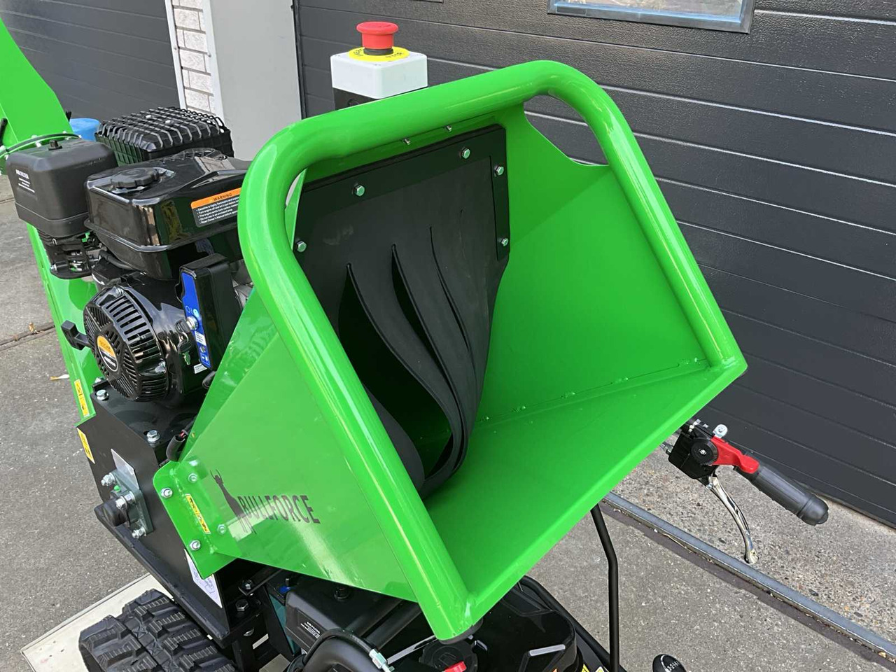 Bullforce TG1500 - Holzschredder: das Bild 4 Bullforce TG1500 - Holzschredder: das Bild 4