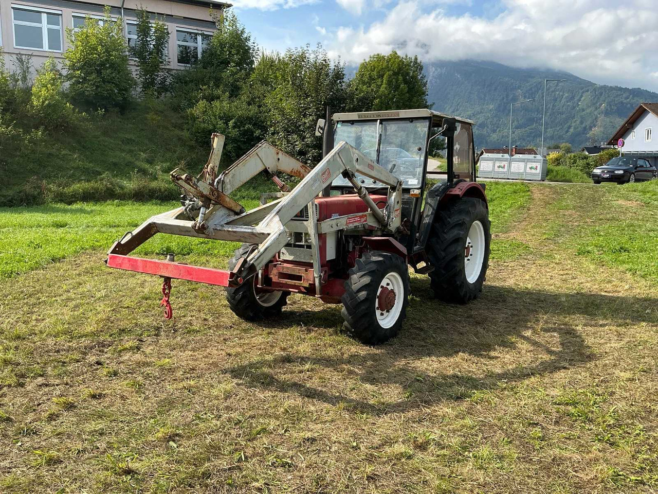 Case IH 733A - Traktor: das Bild 1 Case IH 733A - Traktor: das Bild 1