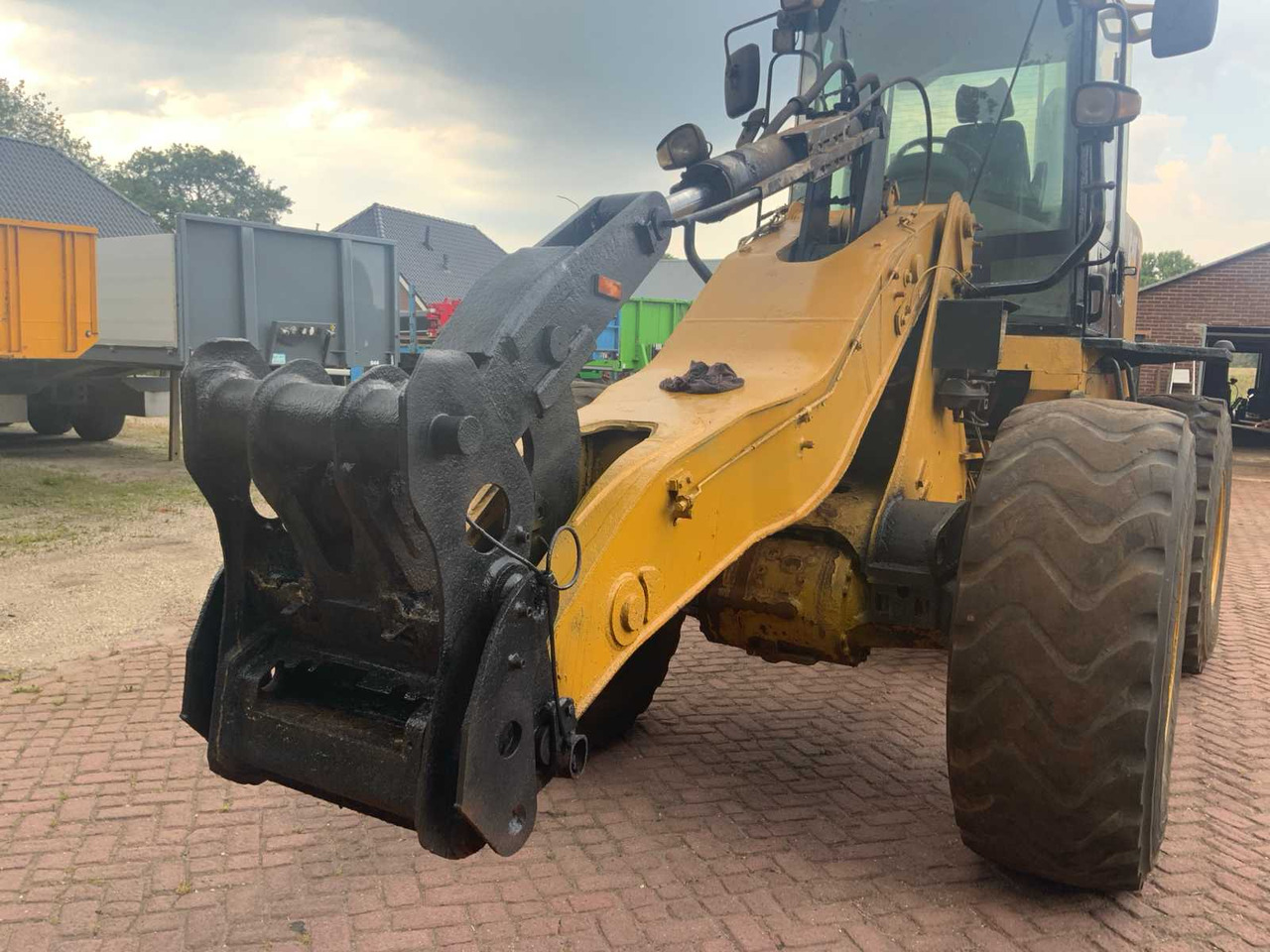 Radlader Caterpillar 924H: das Bild 9