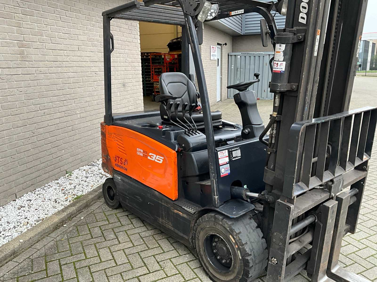 DOOSAN - B35X-7 - FORKLIFT - Gabelstapler: das Bild 4 DOOSAN - B35X-7 - FORKLIFT - Gabelstapler: das Bild 4