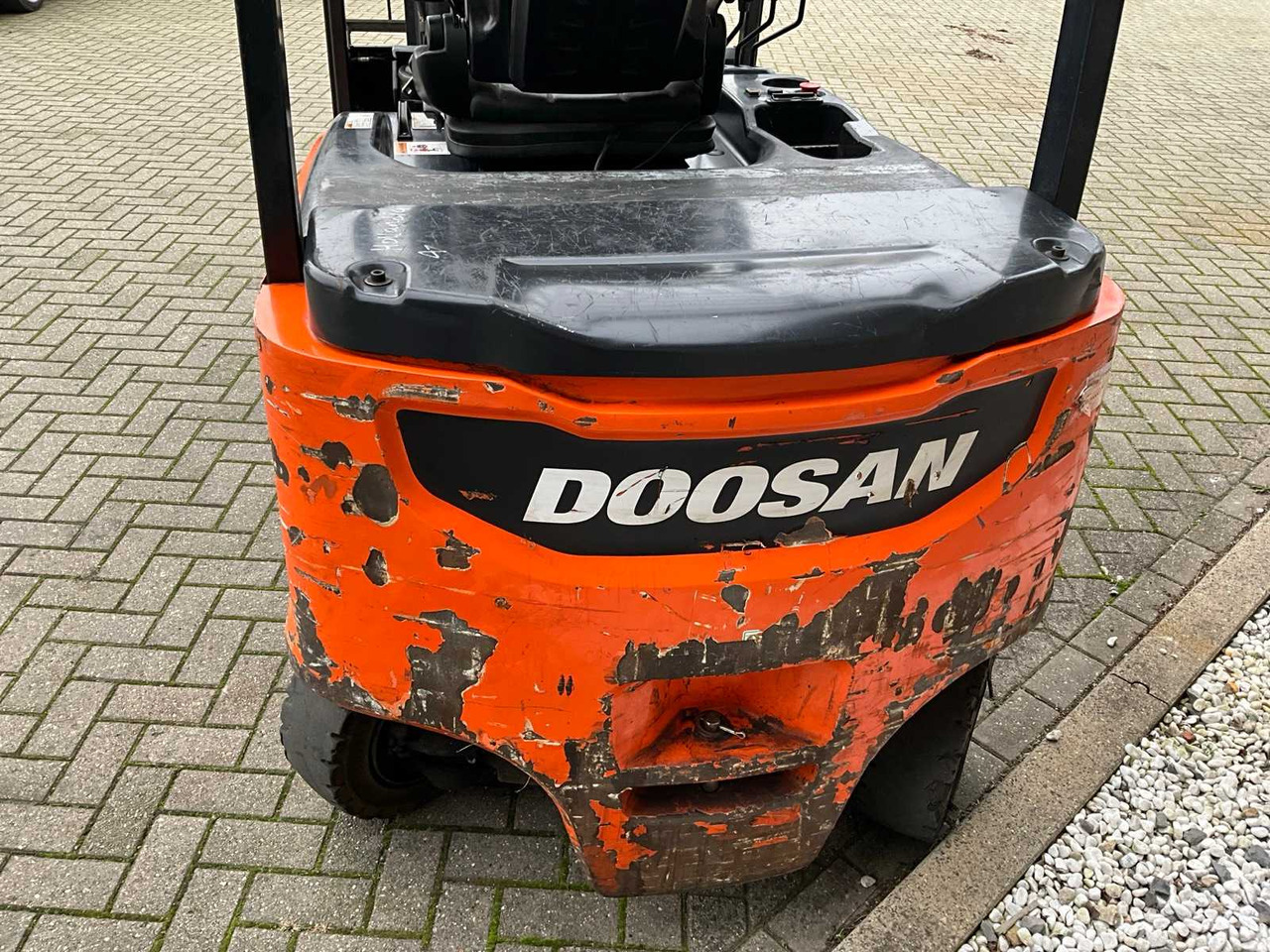 DOOSAN - B35X-7 - FORKLIFT - Gabelstapler: das Bild 3 DOOSAN - B35X-7 - FORKLIFT - Gabelstapler: das Bild 3