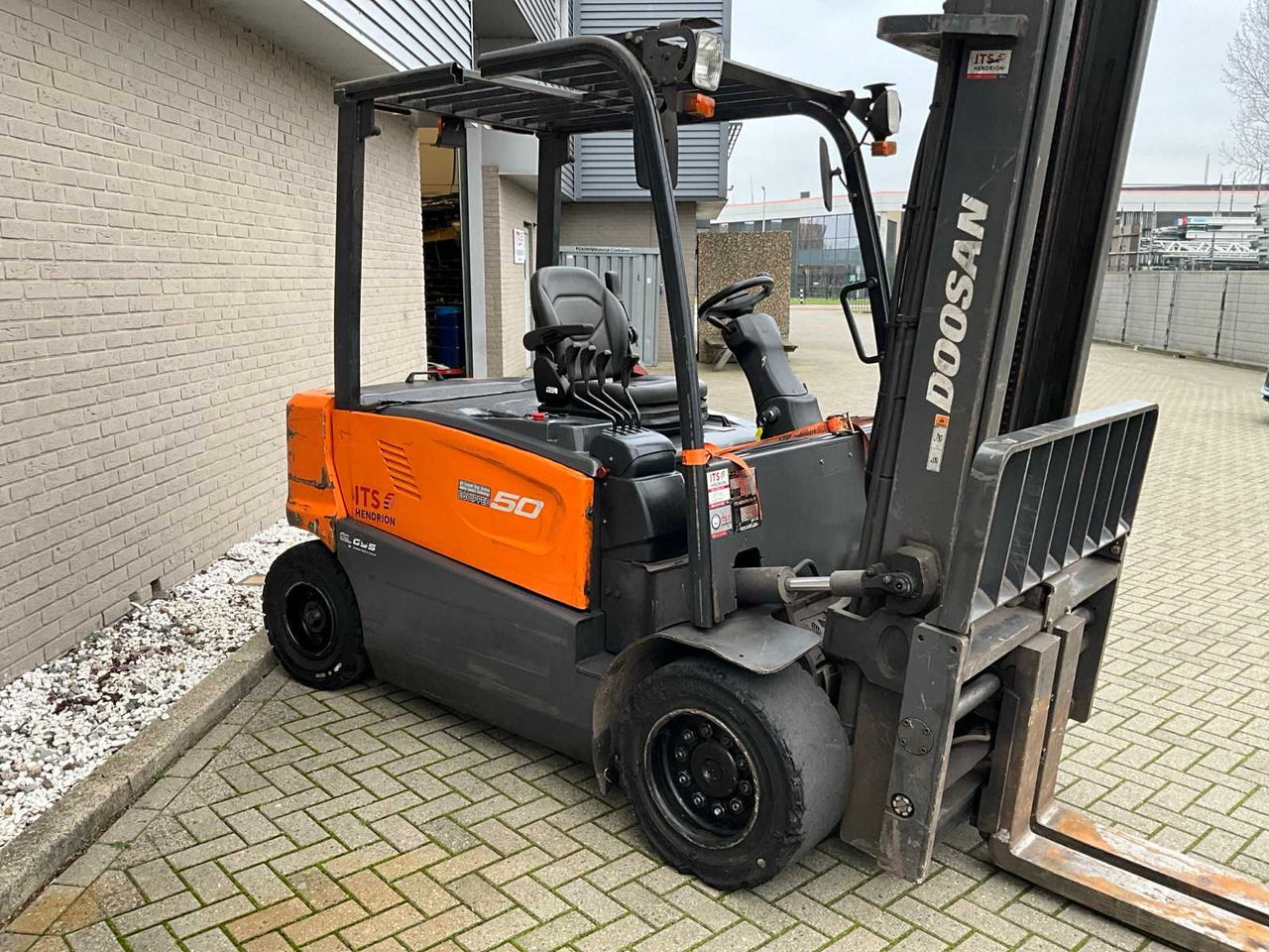 DOOSAN - B50X-7 - FORKLIFT - Gabelstapler: das Bild 4 DOOSAN - B50X-7 - FORKLIFT - Gabelstapler: das Bild 4