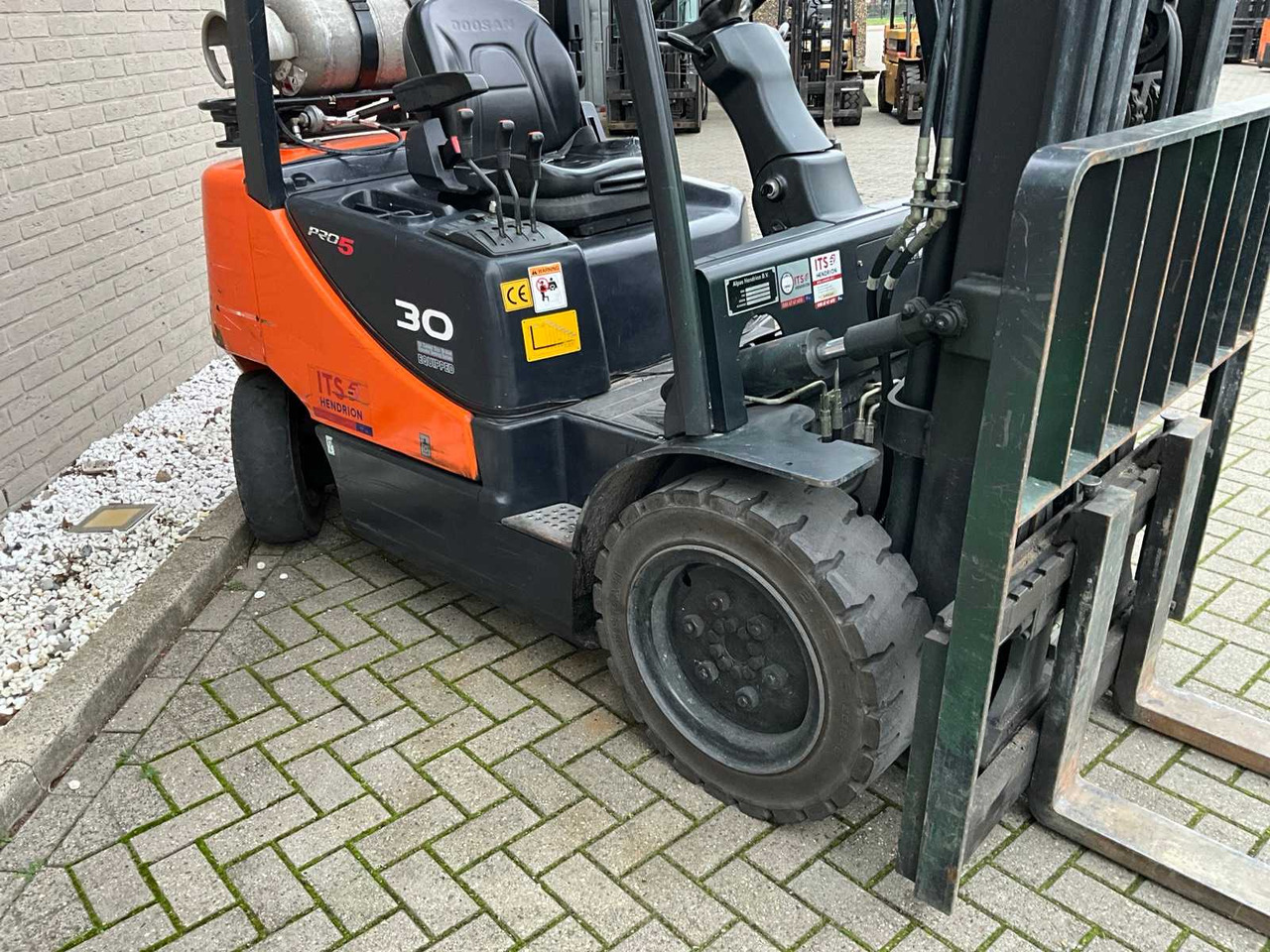 DOOSAN - G30E-5 - FORKLIFT TRUCK - Gabelstapler: das Bild 4 DOOSAN - G30E-5 - FORKLIFT TRUCK - Gabelstapler: das Bild 4