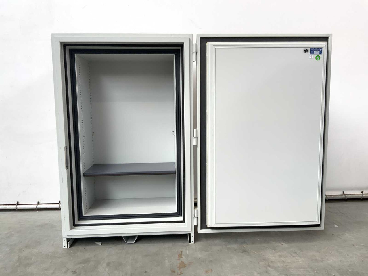 Datasafe Lampertz S15 - Baugeräte: das Bild 3 Datasafe Lampertz S15 - Baugeräte: das Bild 3
