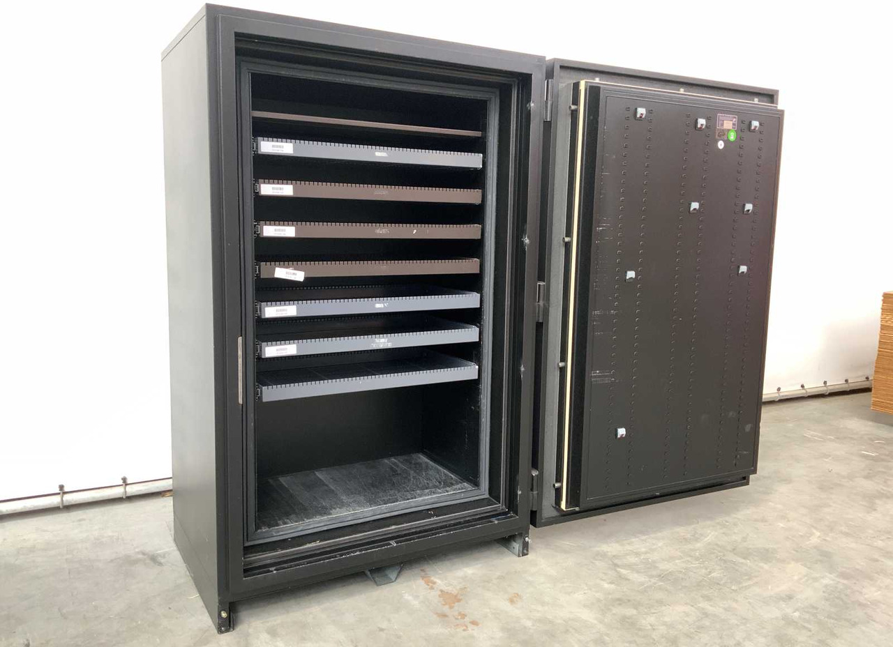 Datasafe Lampertz S15 - Baugeräte: das Bild 2 Datasafe Lampertz S15 - Baugeräte: das Bild 2