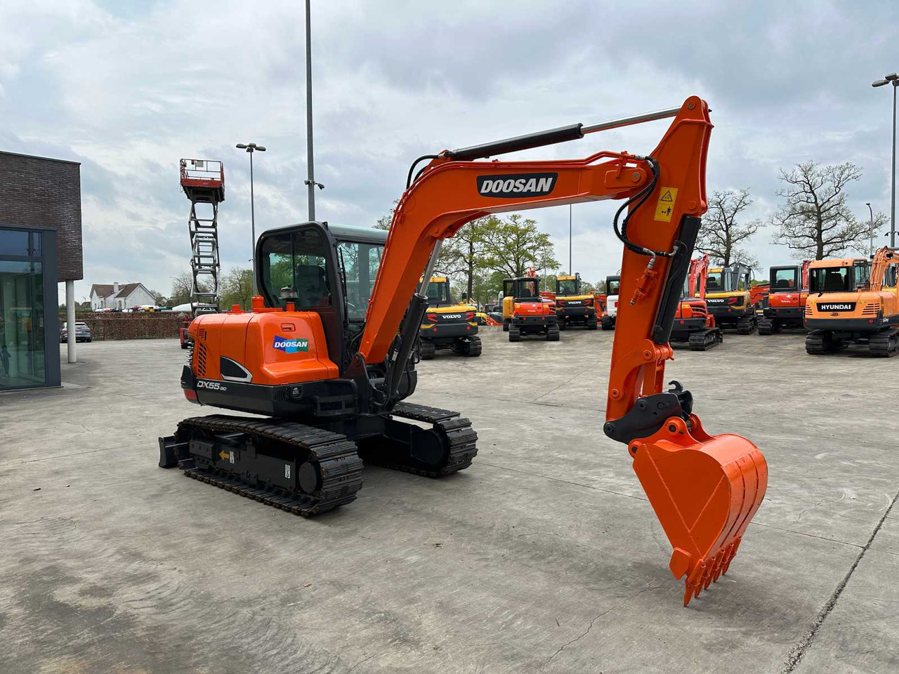 Doosan DX55-9C - Kettenbagger: das Bild 3 Doosan DX55-9C - Kettenbagger: das Bild 3