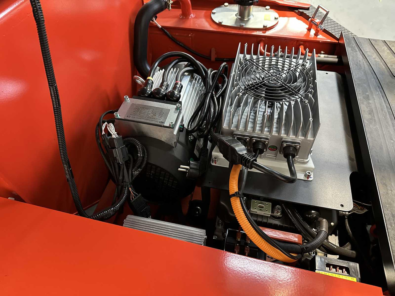 Gabelstapler EP - EFL 252 X - FORK POSITIONER, SIDESHIFT, TRIPLEX, FORKLIFT 2025: das Bild 11