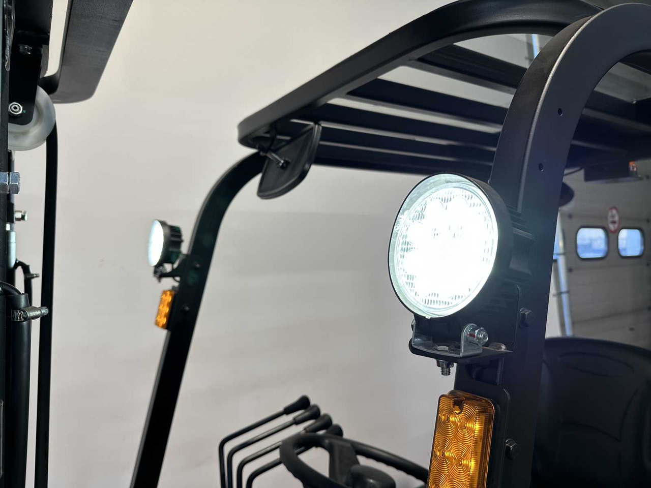 Gabelstapler EP - EFL 252 X - FORK POSITIONER, SIDESHIFT, TRIPLEX, FORKLIFT 2025: das Bild 30