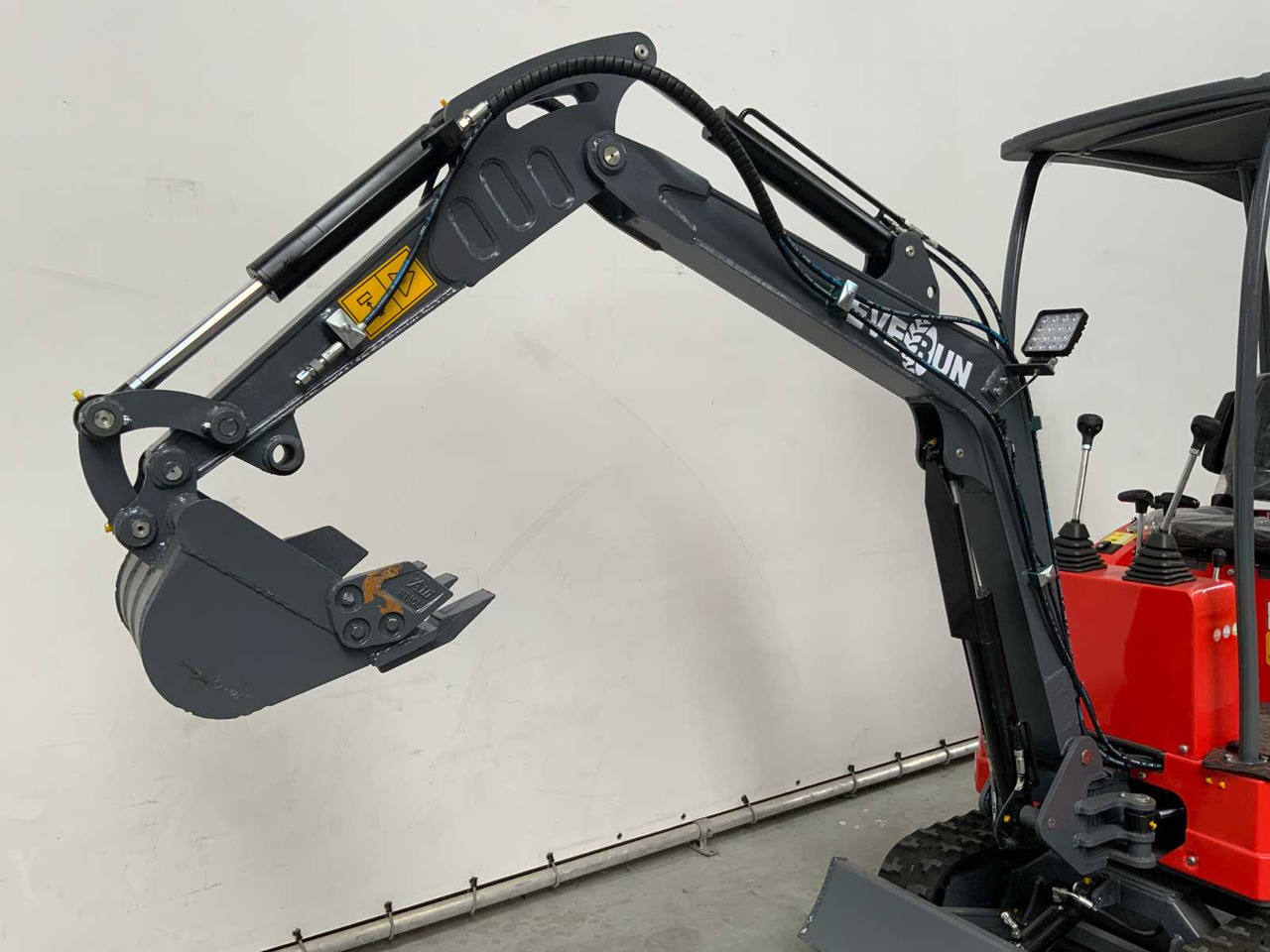 EVERUN - 2025 - ERE10PRO - MINI EXCAVATOR - Minibagger: das Bild 3 EVERUN - 2025 - ERE10PRO - MINI EXCAVATOR - Minibagger: das Bild 3