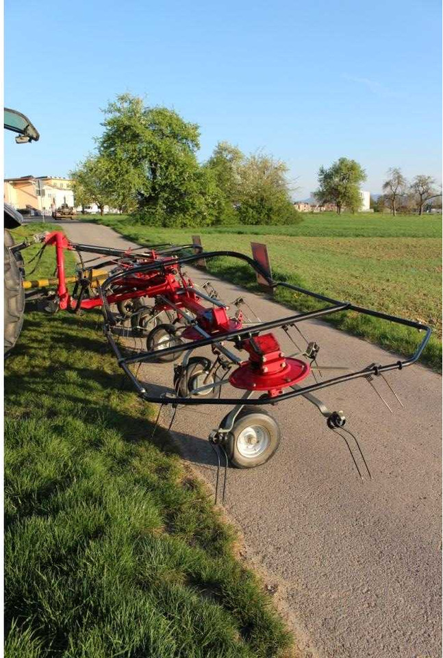 FELLA TH800D HYDRO - Technik für Bodenbearbeitung: das Bild 4 FELLA TH800D HYDRO - Technik für Bodenbearbeitung: das Bild 4