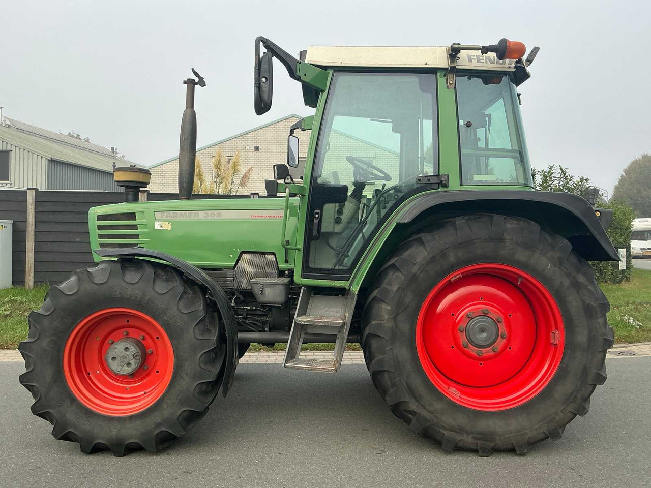 Fendt 308 Turbomatik - Traktor: das Bild 2 Fendt 308 Turbomatik - Traktor: das Bild 2