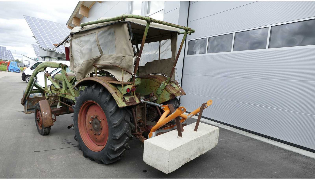 Fendt Farmer 2D - Traktor: das Bild 4 Fendt Farmer 2D - Traktor: das Bild 4