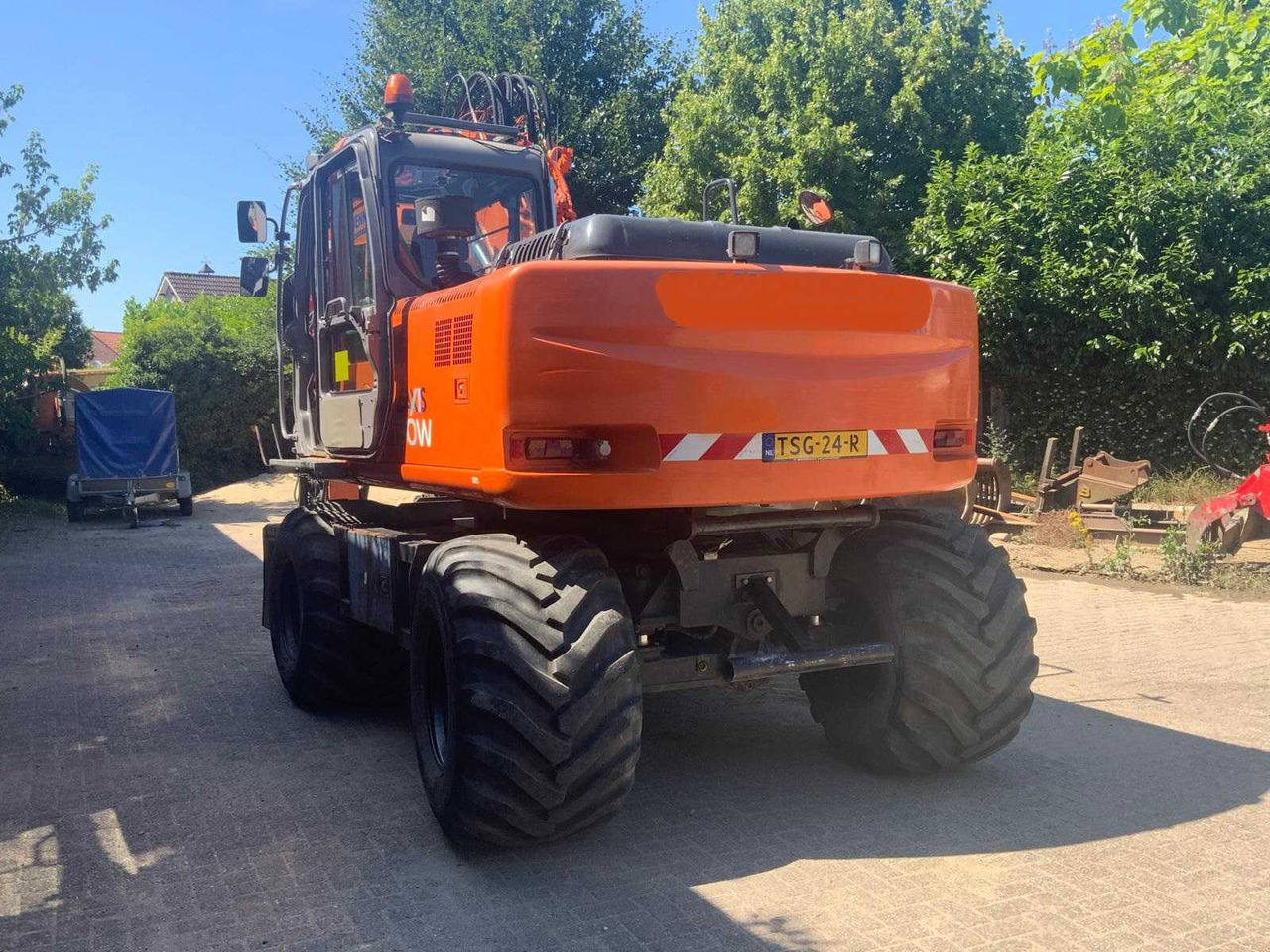 Hitachi ZX 160W - Mobilbagger: das Bild 4 Hitachi ZX 160W - Mobilbagger: das Bild 4