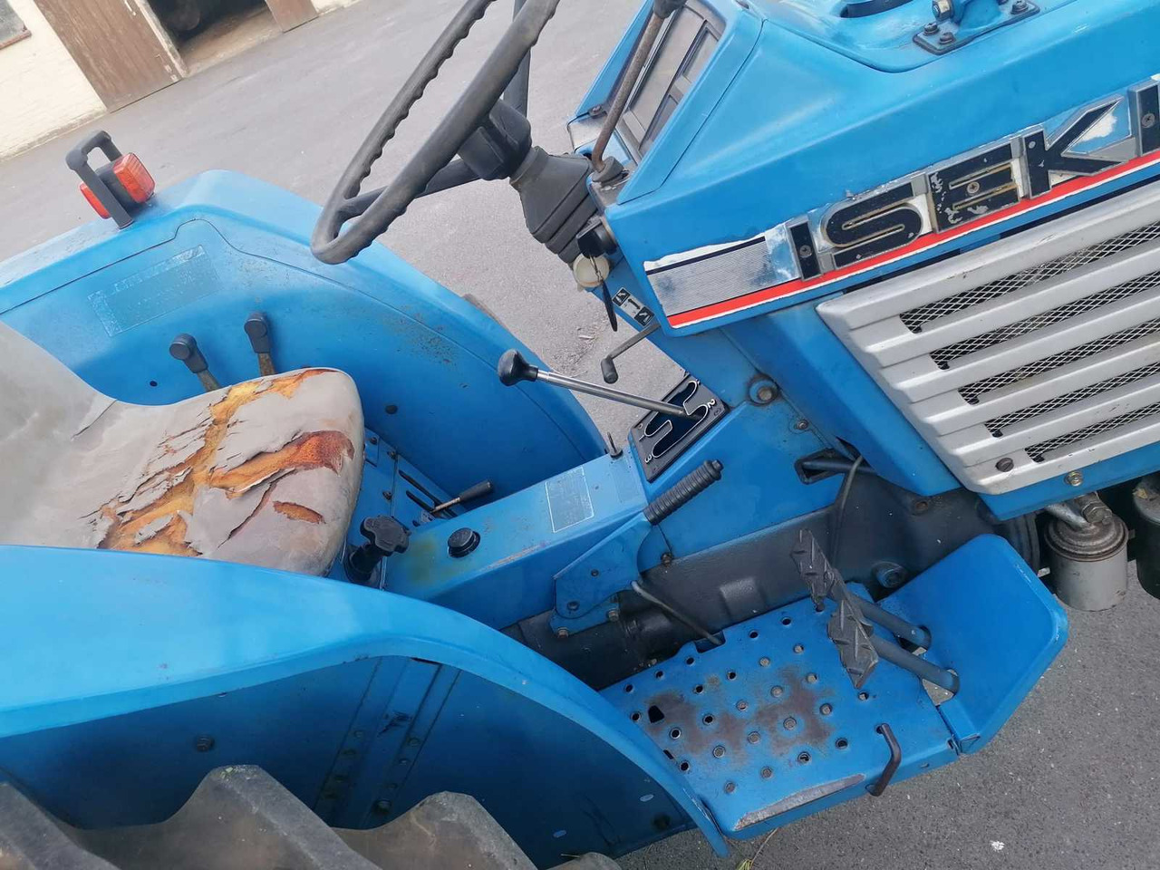 Iseki TL2500 - Kleintraktor: das Bild 4 Iseki TL2500 - Kleintraktor: das Bild 4