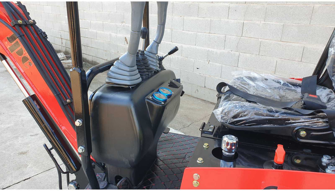 JPC HT12 MINI EXCAVATOR - Minibagger: das Bild 3 JPC HT12 MINI EXCAVATOR - Minibagger: das Bild 3