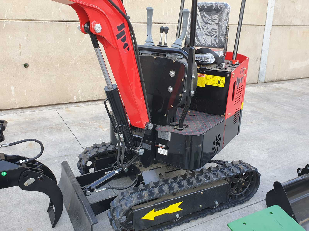 Minibagger JPC HT12 MINI EXCAVATOR WITH ATTACHMENTS: das Bild 13 Minibagger JPC HT12 MINI EXCAVATOR WITH ATTACHMENTS: das Bild 13