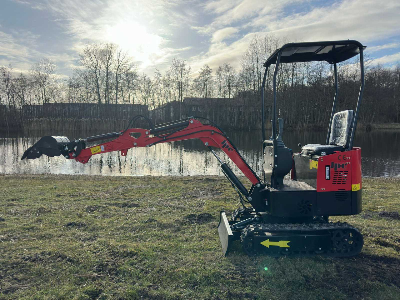 JPC HT12 - Minibagger: das Bild 3 JPC HT12 - Minibagger: das Bild 3