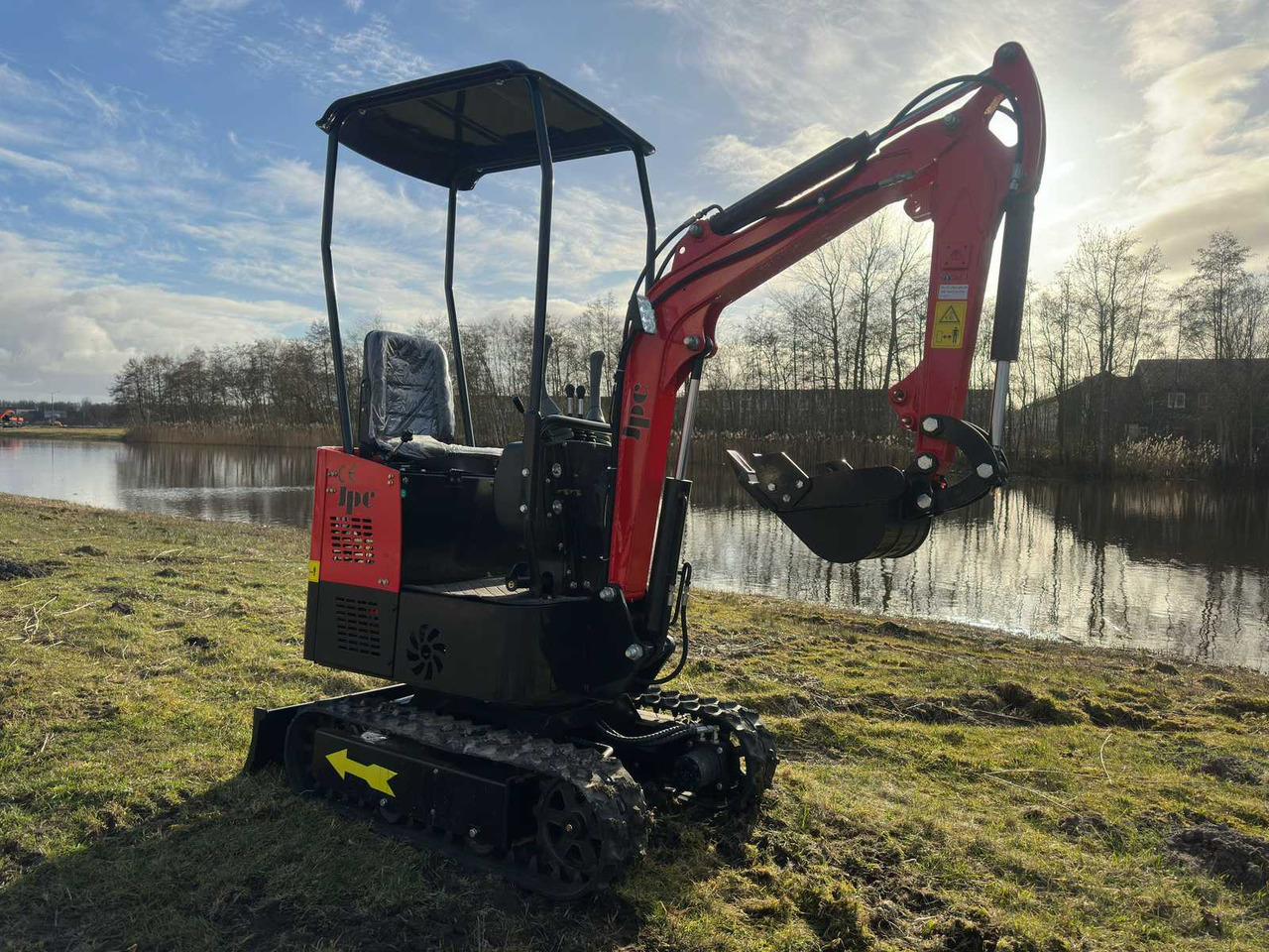 JPC HT12 R - Minibagger: das Bild 2 JPC HT12 R - Minibagger: das Bild 2