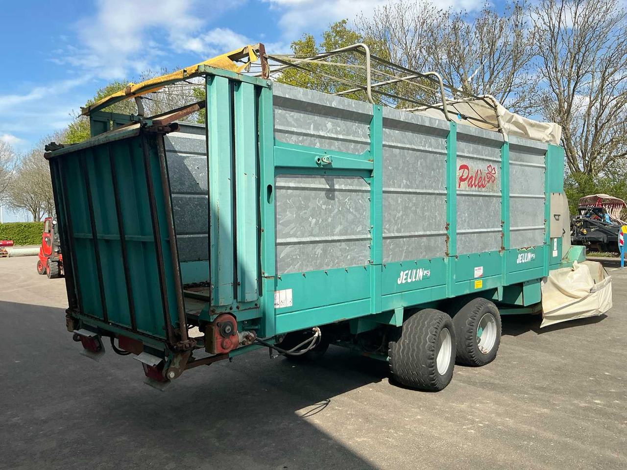 Jeulin Pales 500 - Ladewagen: das Bild 3 Jeulin Pales 500 - Ladewagen: das Bild 3