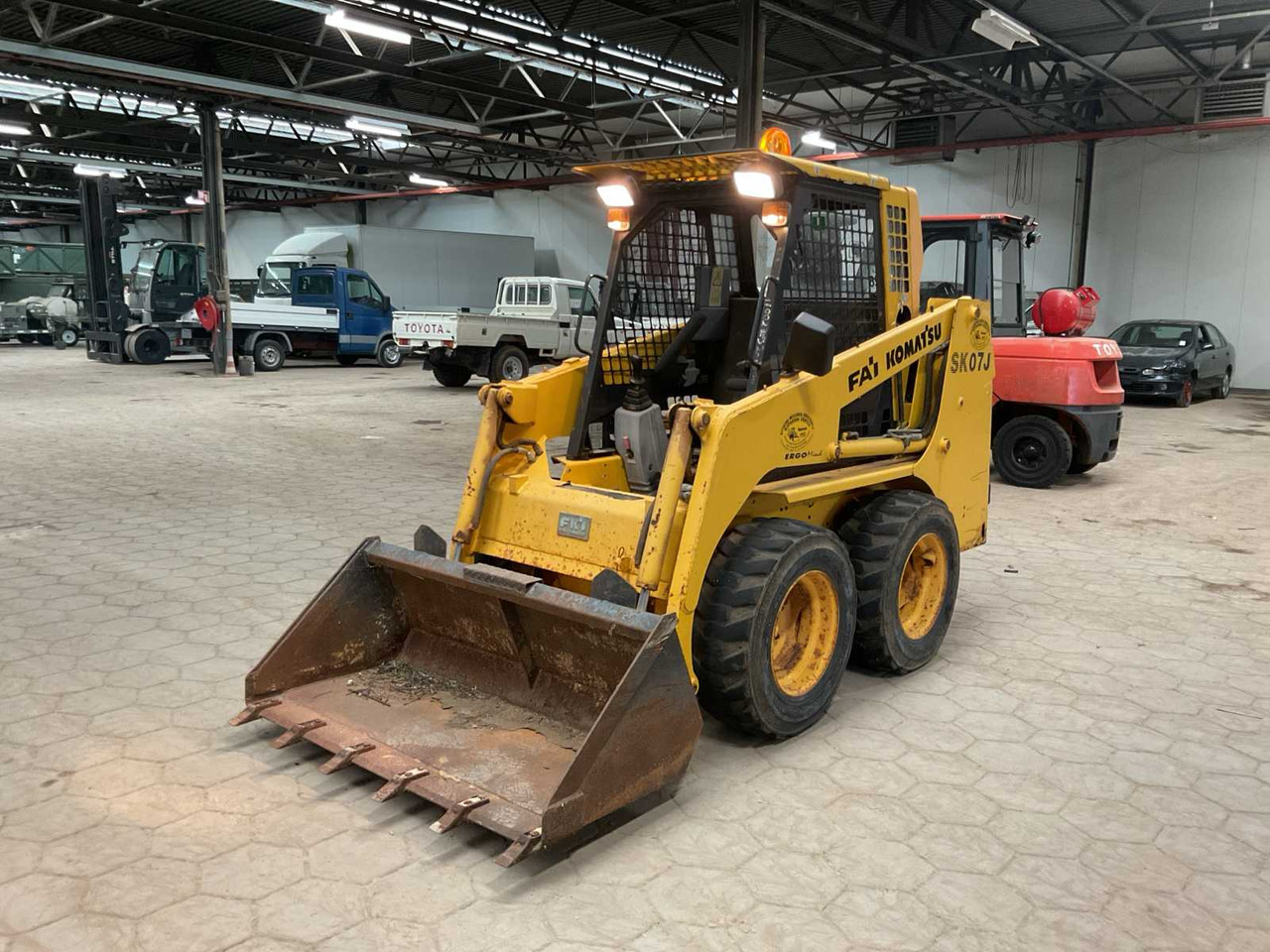 Komatsu SK07J - Kompaktlader: das Bild 1 Komatsu SK07J - Kompaktlader: das Bild 1
