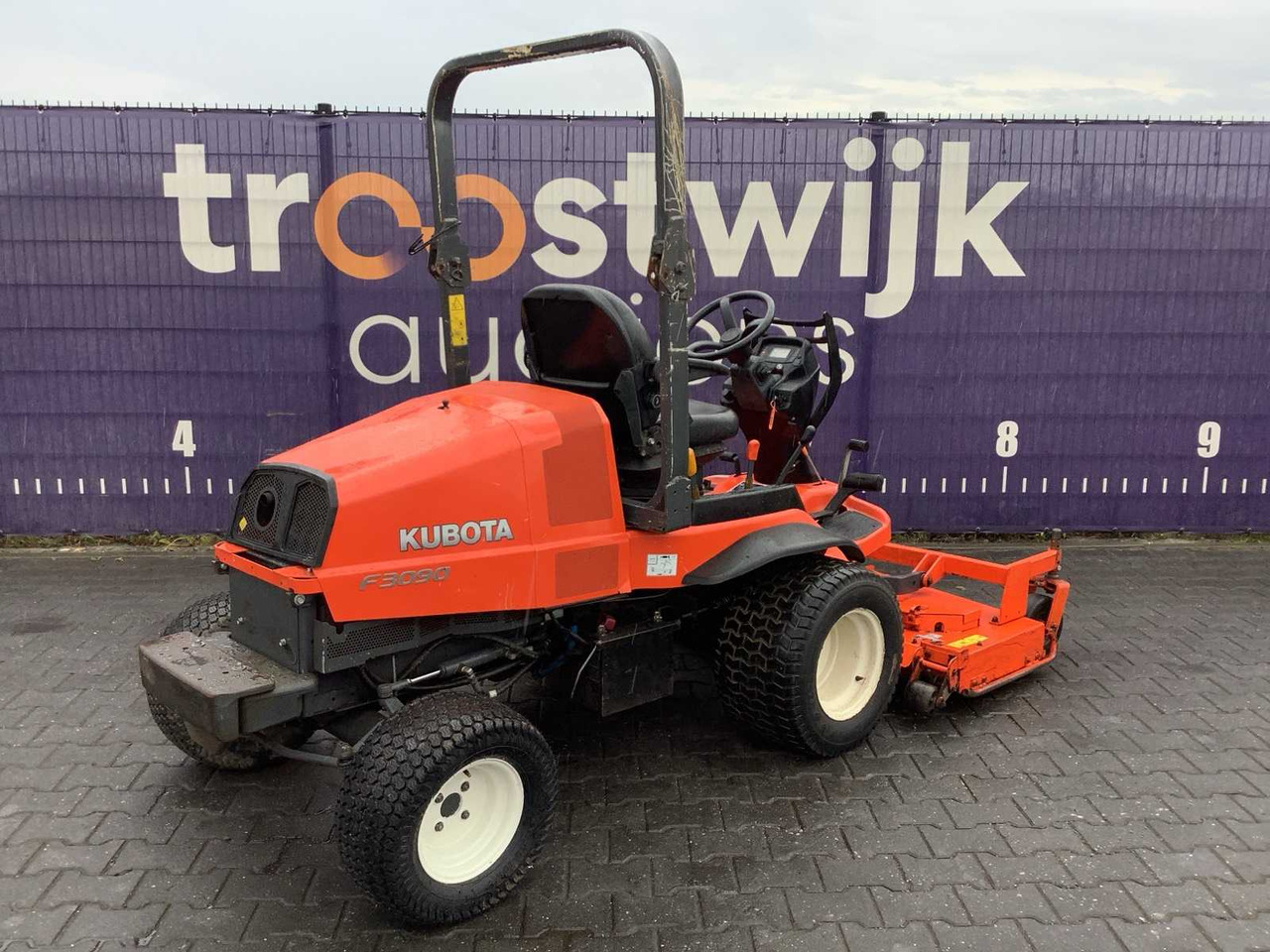 Kubota F3090 - Rasenmäher: das Bild 4 Kubota F3090 - Rasenmäher: das Bild 4
