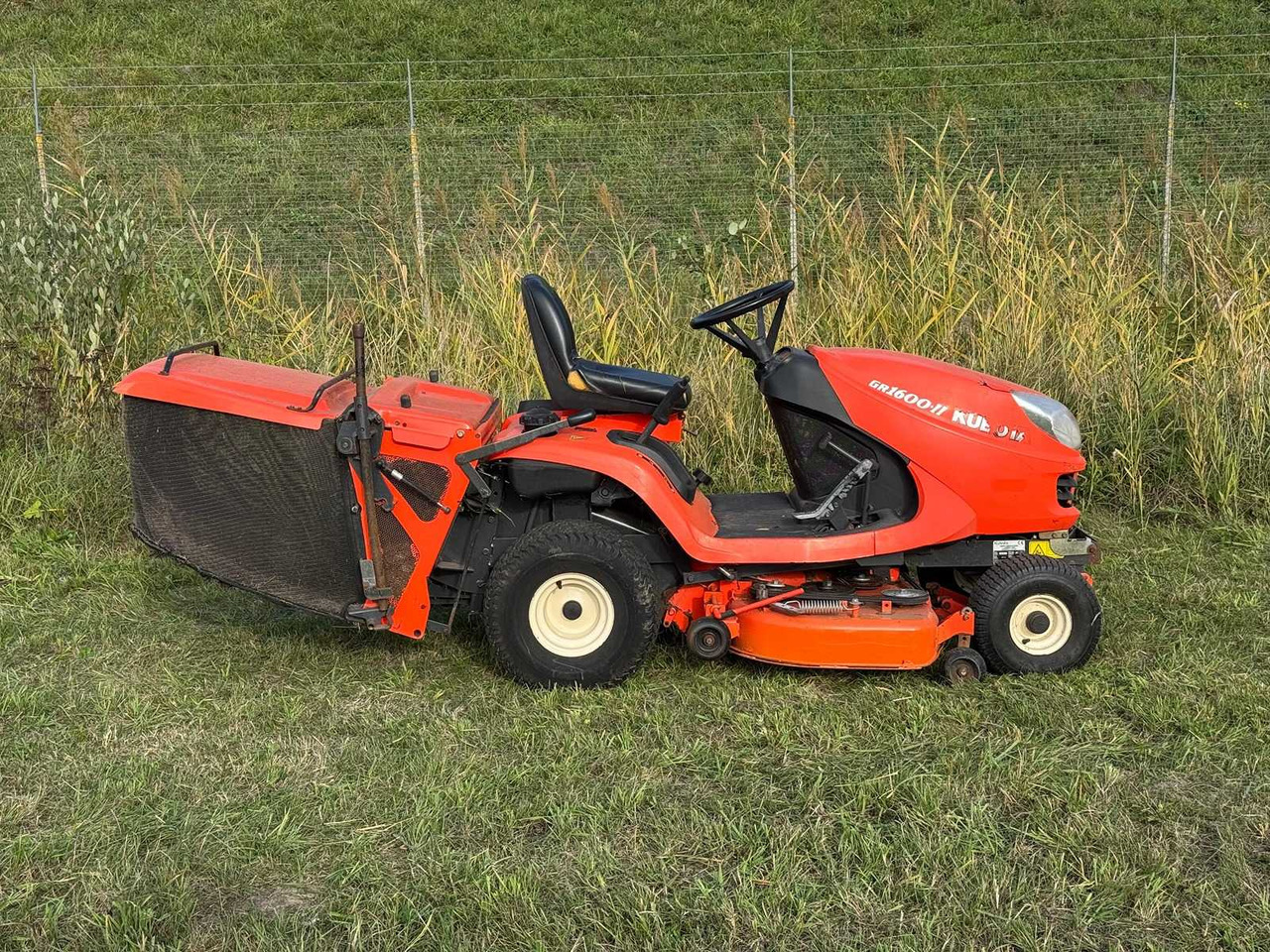 Kubota GR 1600 EC2 Diesel - Rasenmäher: das Bild 5 Kubota GR 1600 EC2 Diesel - Rasenmäher: das Bild 5