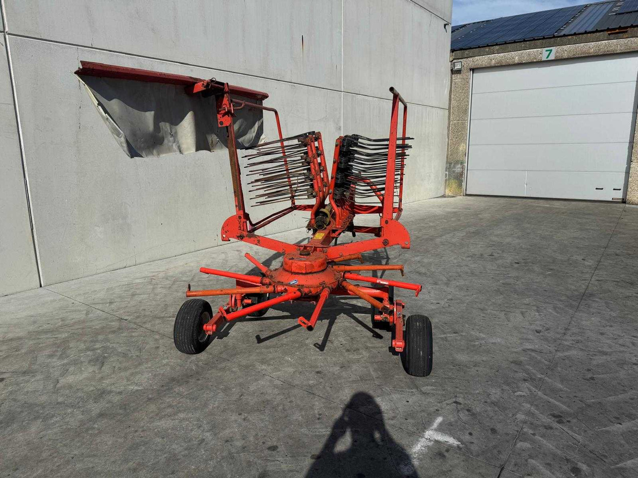 Kuhn - Grünlandtechnik: das Bild 3 Kuhn - Grünlandtechnik: das Bild 3