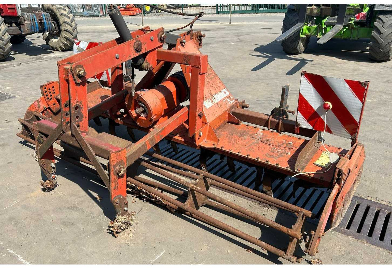 Kuhn Belrecolt HRB 302 D - Kreiselegge: das Bild 1 Kuhn Belrecolt HRB 302 D - Kreiselegge: das Bild 1