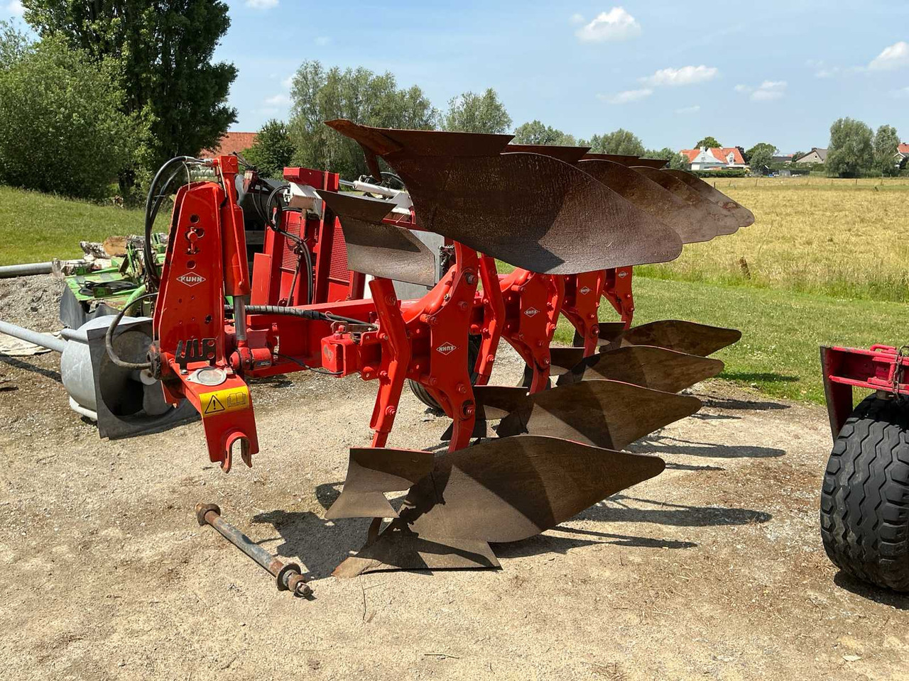Kuhn Multimaster 123 - Pflug: das Bild 2 Kuhn Multimaster 123 - Pflug: das Bild 2