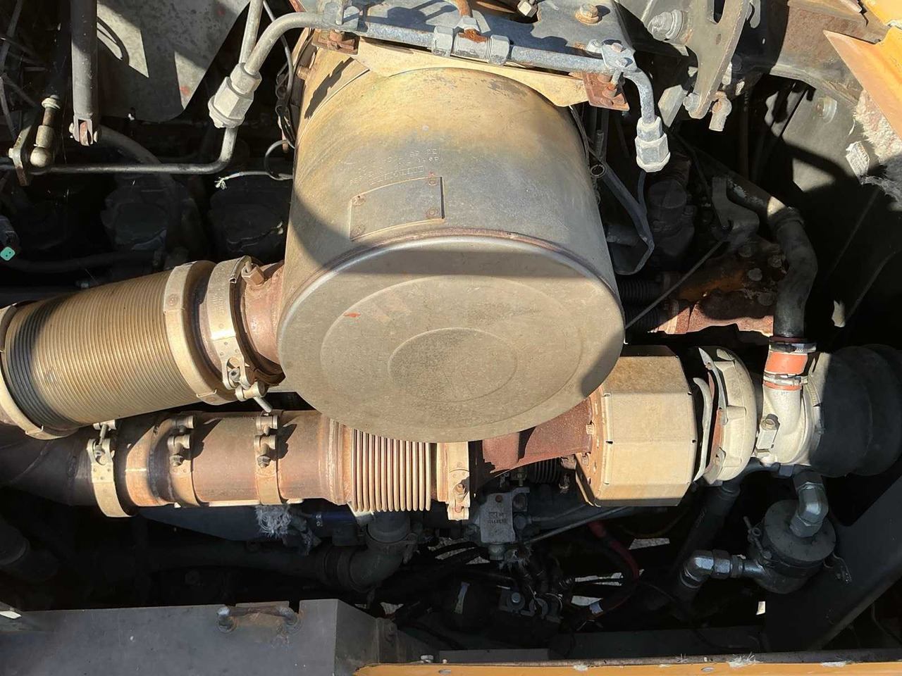 LIEBHERR - L576 - SHOVEL - 2014 - Radlader: das Bild 3 LIEBHERR - L576 - SHOVEL - 2014 - Radlader: das Bild 3