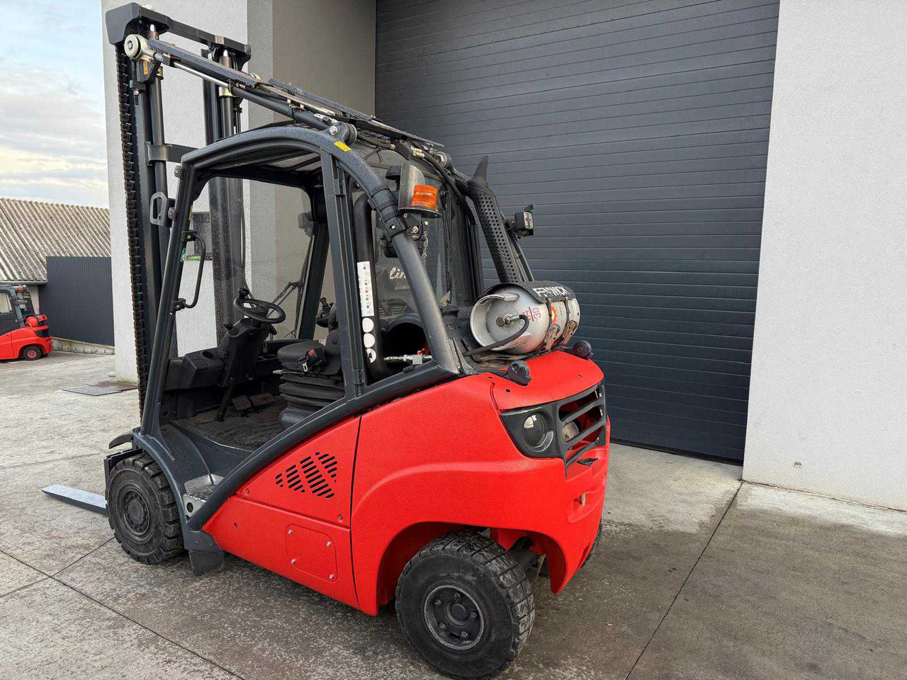LINDE - H25T-01 - FORKLIFT TRUCKS - 2011 - Gabelstapler: das Bild 3 LINDE - H25T-01 - FORKLIFT TRUCKS - 2011 - Gabelstapler: das Bild 3