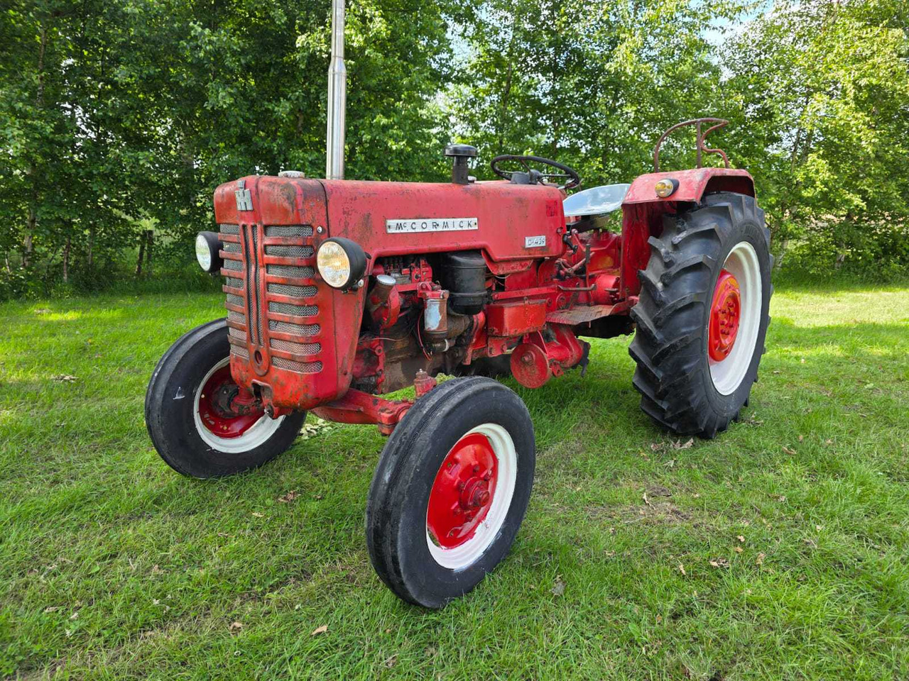McCormick D-432 - Traktor: das Bild 1 McCormick D-432 - Traktor: das Bild 1