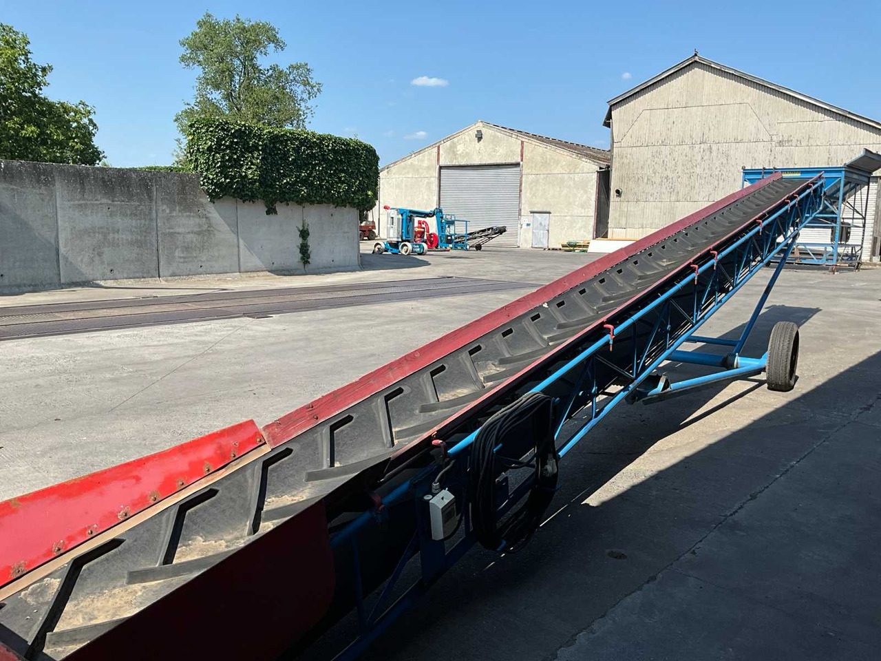 Mobile conveyor belt - toggle clamp - Förderband: das Bild 4 Mobile conveyor belt - toggle clamp - Förderband: das Bild 4