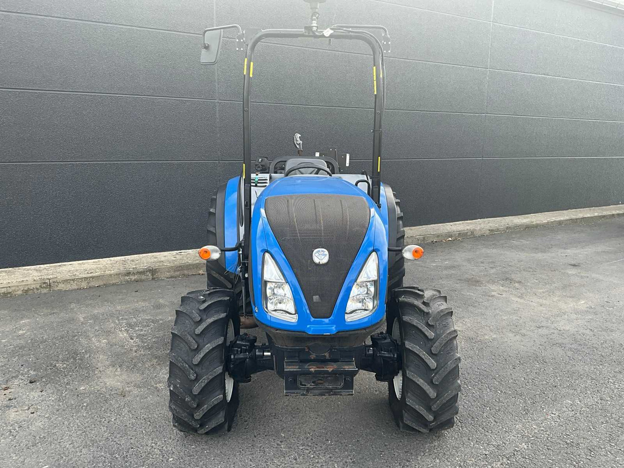 New Holland T3.60F - Kleintraktor: das Bild 2 New Holland T3.60F - Kleintraktor: das Bild 2
