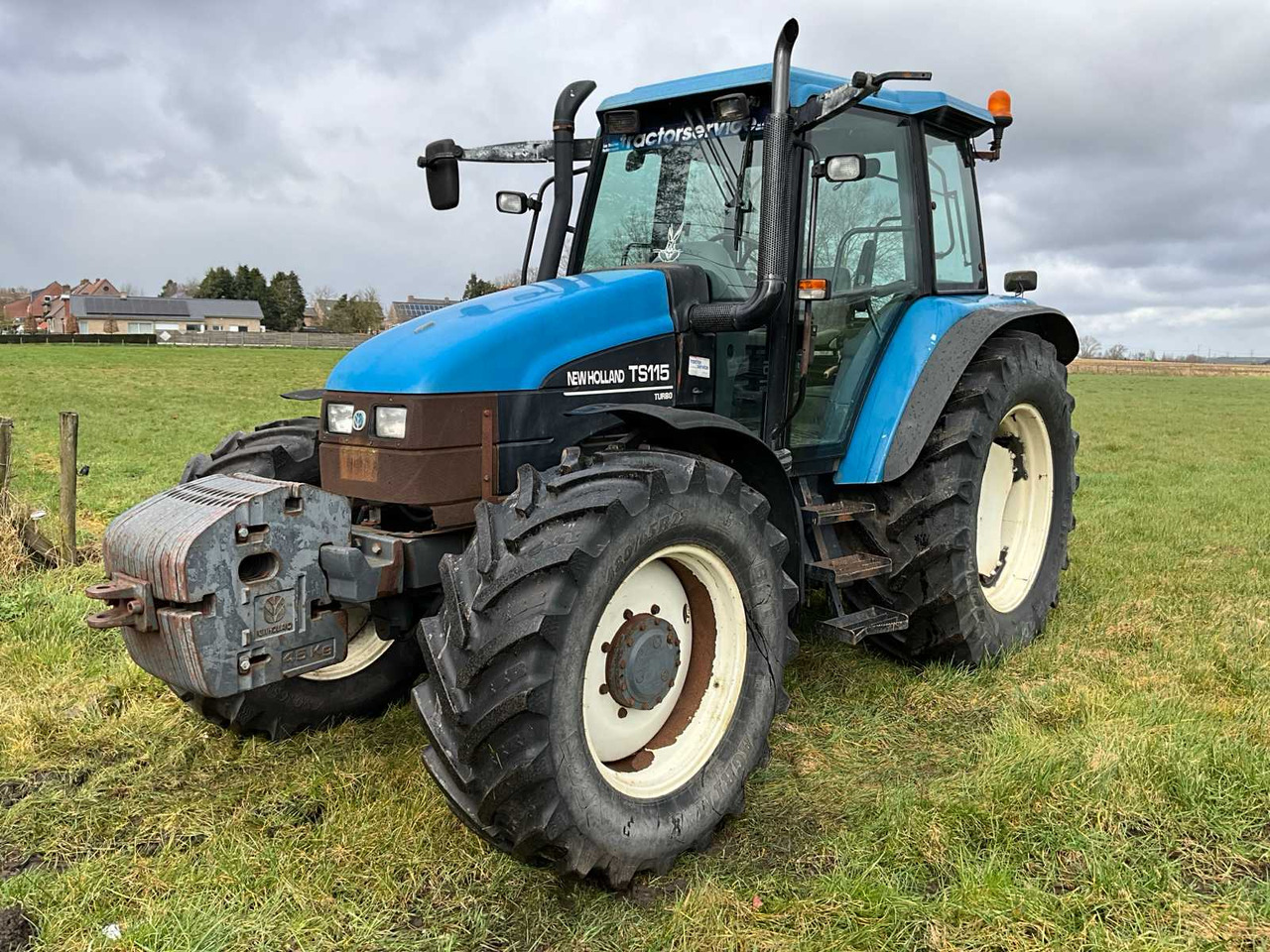 New Holland TS115 - Traktor: das Bild 1 New Holland TS115 - Traktor: das Bild 1