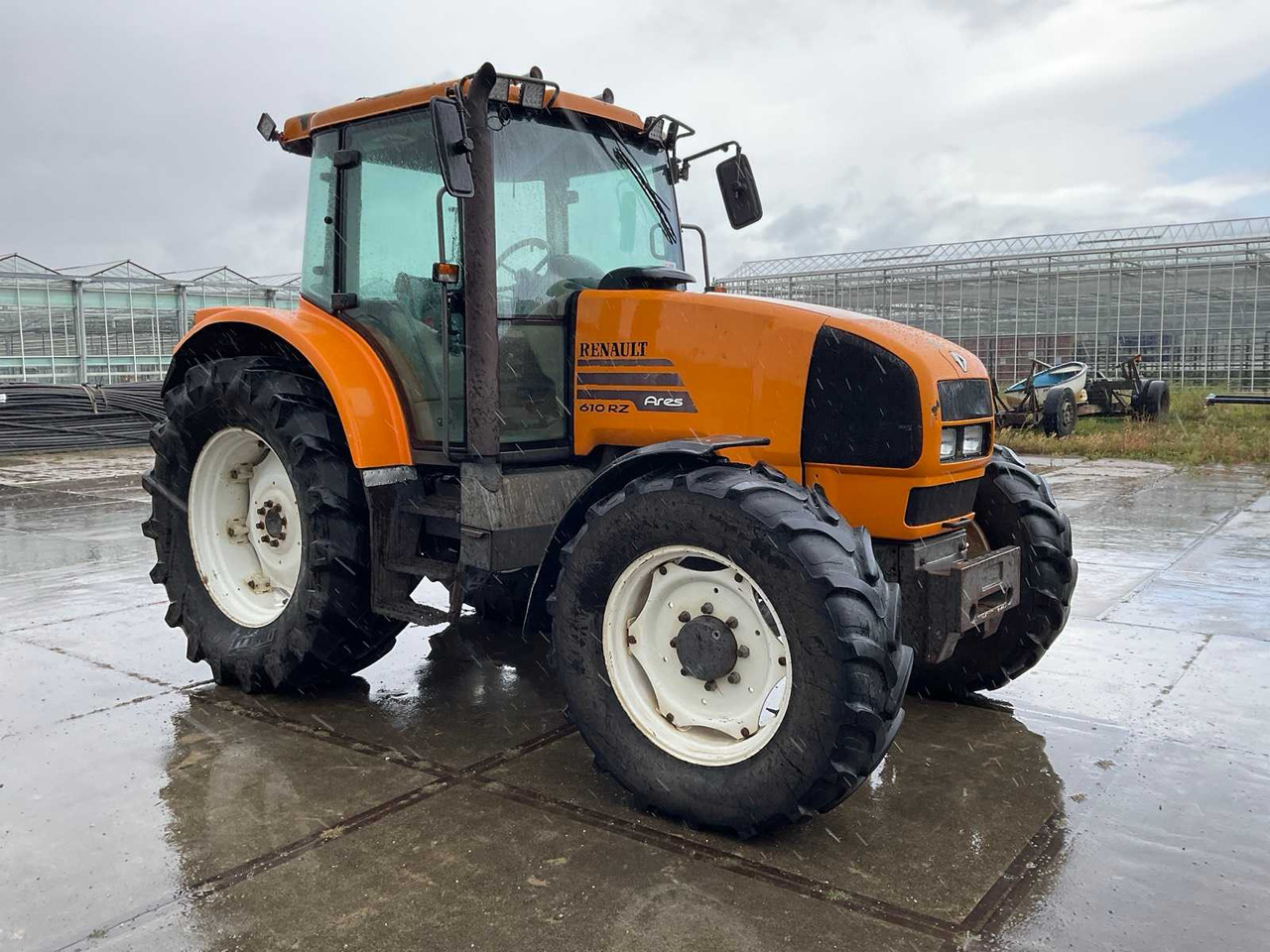 Renault 610RZ Ares - Traktor: das Bild 3 Renault 610RZ Ares - Traktor: das Bild 3