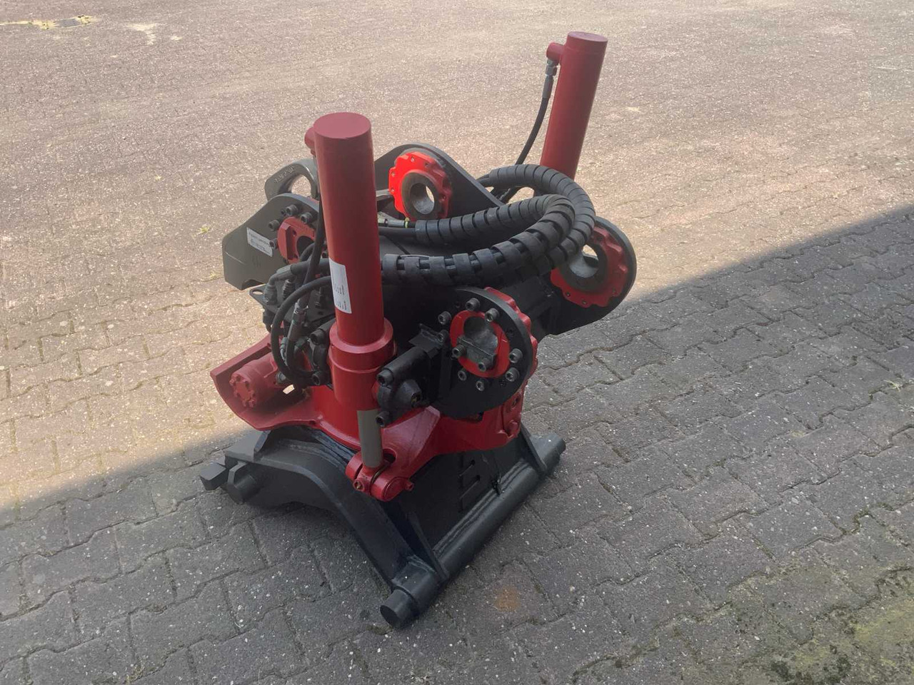 Rototilt RT 40 - Baggerschaufel: das Bild 5 Rototilt RT 40 - Baggerschaufel: das Bild 5