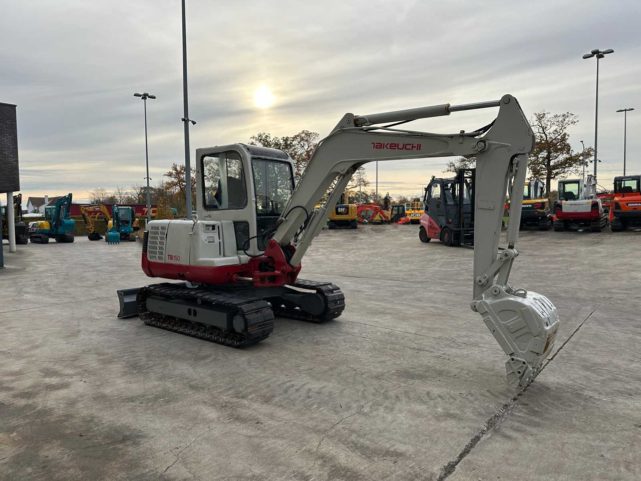 TAKEUCHI - - TB150C - MIDI EXCAVATOR - Bagger: das Bild 3 TAKEUCHI - - TB150C - MIDI EXCAVATOR - Bagger: das Bild 3
