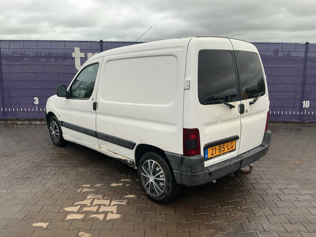 2005 - PEUGEOT - PARTNER - 170C 1.9 D AVANTAGE - COMMERCIAL VEHICLE - Transporter: das Bild 3 2005 - PEUGEOT - PARTNER - 170C 1.9 D AVANTAGE - COMMERCIAL VEHICLE - Transporter: das Bild 3