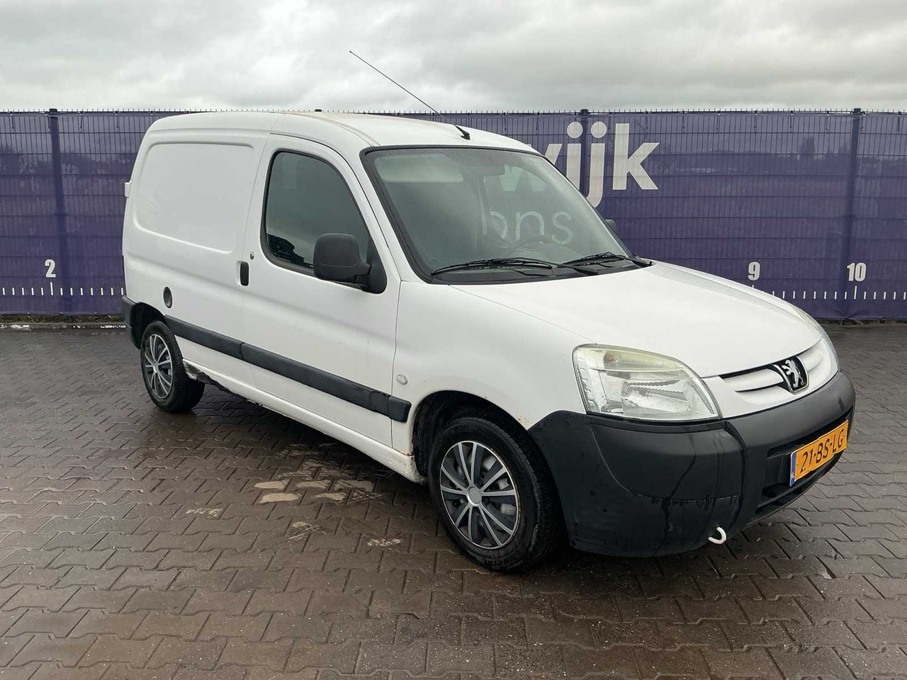 2005 - PEUGEOT - PARTNER - 170C 1.9 D AVANTAGE - COMMERCIAL VEHICLE - Transporter: das Bild 2 2005 - PEUGEOT - PARTNER - 170C 1.9 D AVANTAGE - COMMERCIAL VEHICLE - Transporter: das Bild 2