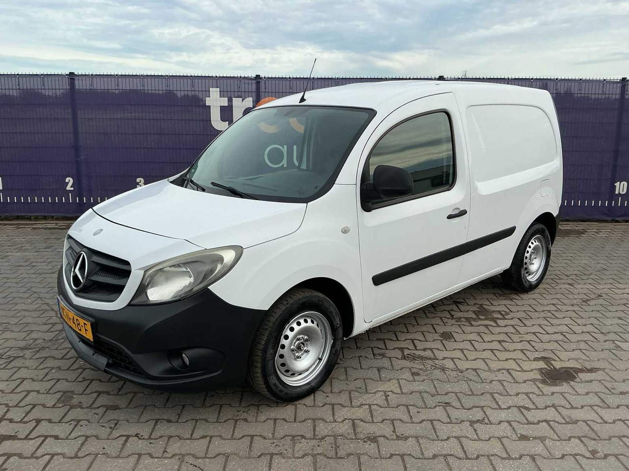 2014 - MERCEDES-BENZ - CITAN - 108 CDI ECONOMY - COMMERCIAL VEHICLE - Transporter: das Bild 1 2014 - MERCEDES-BENZ - CITAN - 108 CDI ECONOMY - COMMERCIAL VEHICLE - Transporter: das Bild 1