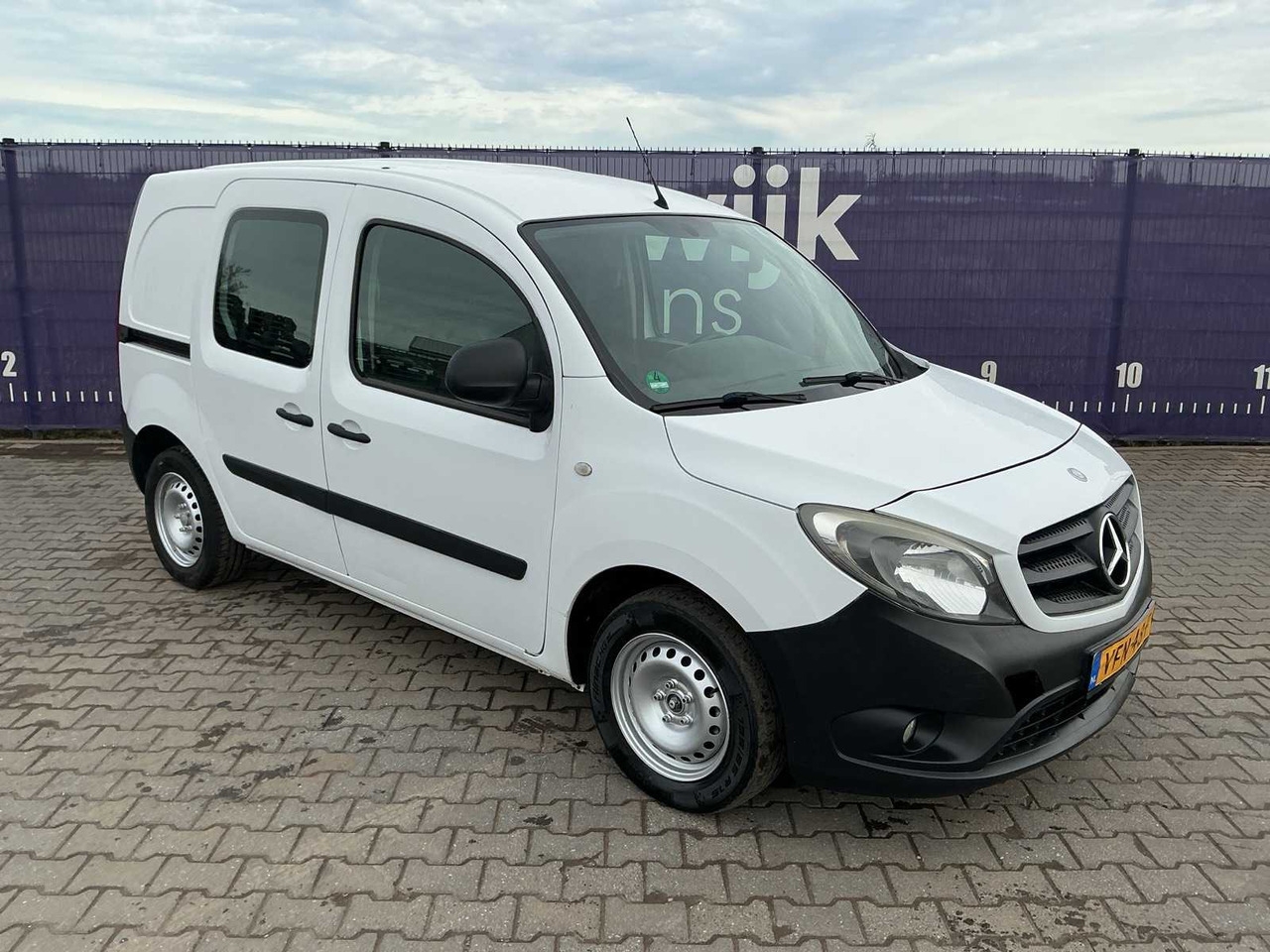 2014 - MERCEDES-BENZ - CITAN - 108 CDI ECONOMY - COMMERCIAL VEHICLE - Transporter: das Bild 2 2014 - MERCEDES-BENZ - CITAN - 108 CDI ECONOMY - COMMERCIAL VEHICLE - Transporter: das Bild 2