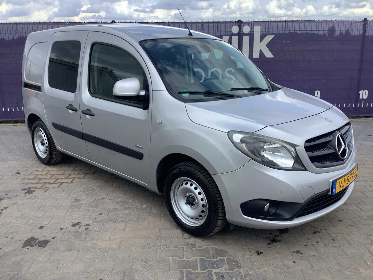 2014 - MERCEDES-BENZ - CITAN - 109 CDI BLUEEFF. - COMPANY CAR - Transporter: das Bild 2 2014 - MERCEDES-BENZ - CITAN - 109 CDI BLUEEFF. - COMPANY CAR - Transporter: das Bild 2