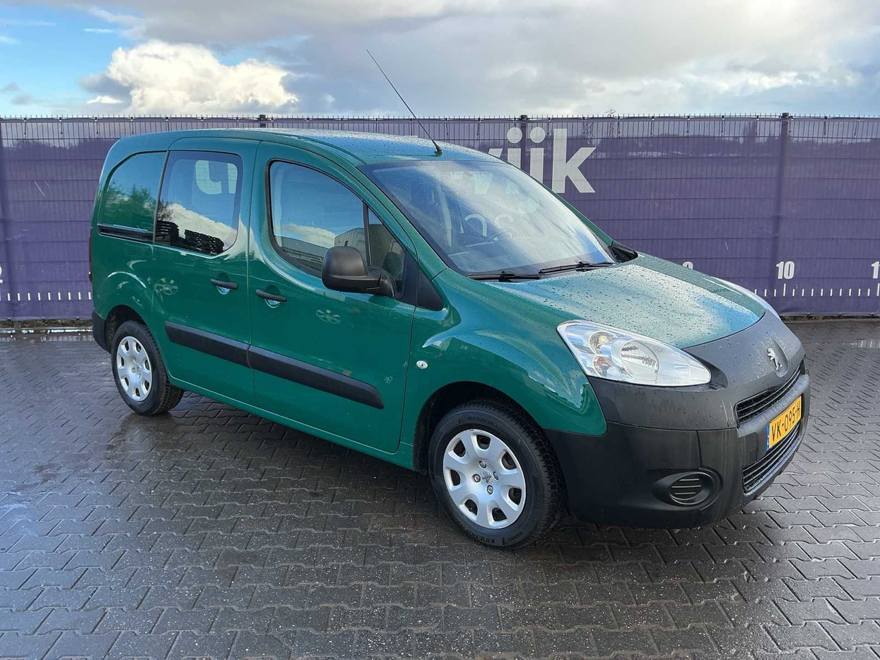 2014 - PEUGEOT - PARTNER - 120 1.6 HDI L1XR PR+ - COMMERCIAL VEHICLE - Transporter: das Bild 2 2014 - PEUGEOT - PARTNER - 120 1.6 HDI L1XR PR+ - COMMERCIAL VEHICLE - Transporter: das Bild 2