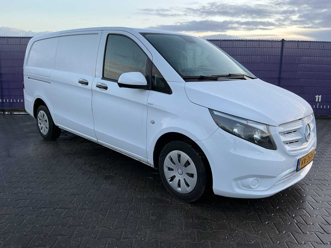 2016 - MERCEDES-BENZ - VITO - 111 CDI FUNC. LONG - COMMERCIAL VEHICLE - Transporter: das Bild 2 2016 - MERCEDES-BENZ - VITO - 111 CDI FUNC. LONG - COMMERCIAL VEHICLE - Transporter: das Bild 2