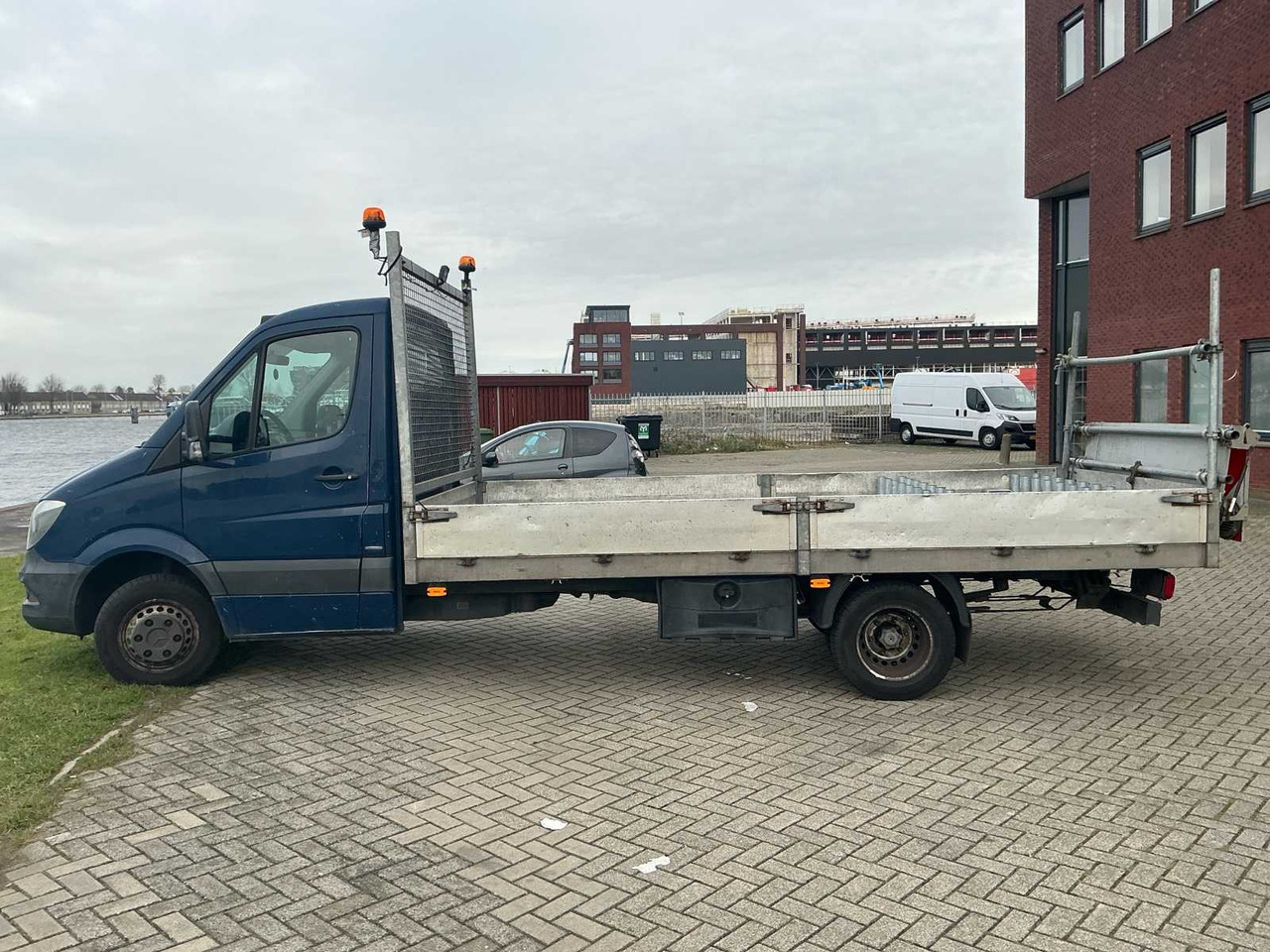 MERCEDES-BENZ SPRINTER 413 2.2 CDI 432 COMMERCIAL VEHICLE - Transporter: das Bild 2 MERCEDES-BENZ SPRINTER 413 2.2 CDI 432 COMMERCIAL VEHICLE - Transporter: das Bild 2
