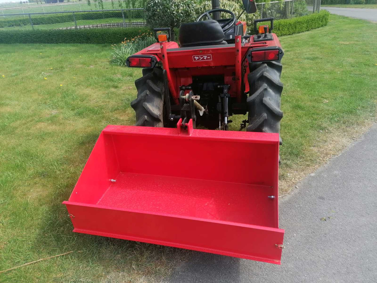 Yanmar FX20D - Kleintraktor: das Bild 4 Yanmar FX20D - Kleintraktor: das Bild 4