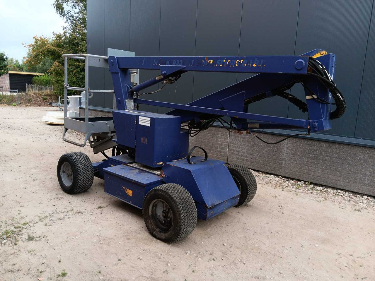Niftylift HR12NDE - Arbeitsbühne: das Bild 2 Niftylift HR12NDE - Arbeitsbühne: das Bild 2